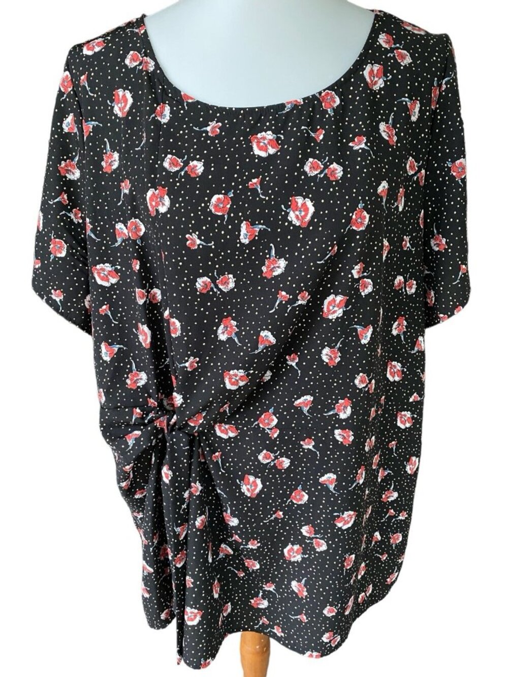West Kei Black With Multicolor Floral Print Side Tie Keyhole Back Blouse-Size 2X